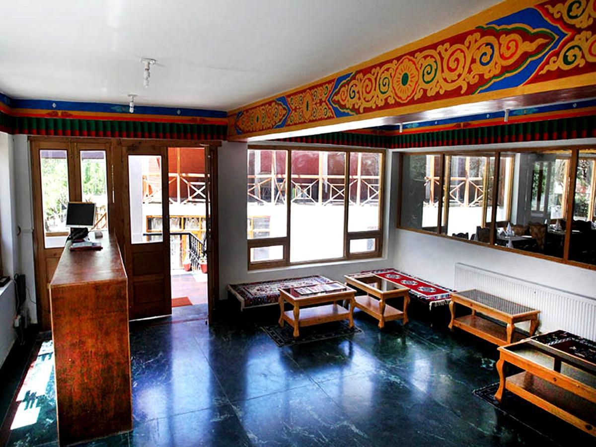 The Hotel Himalaya, 列城 外观 照片