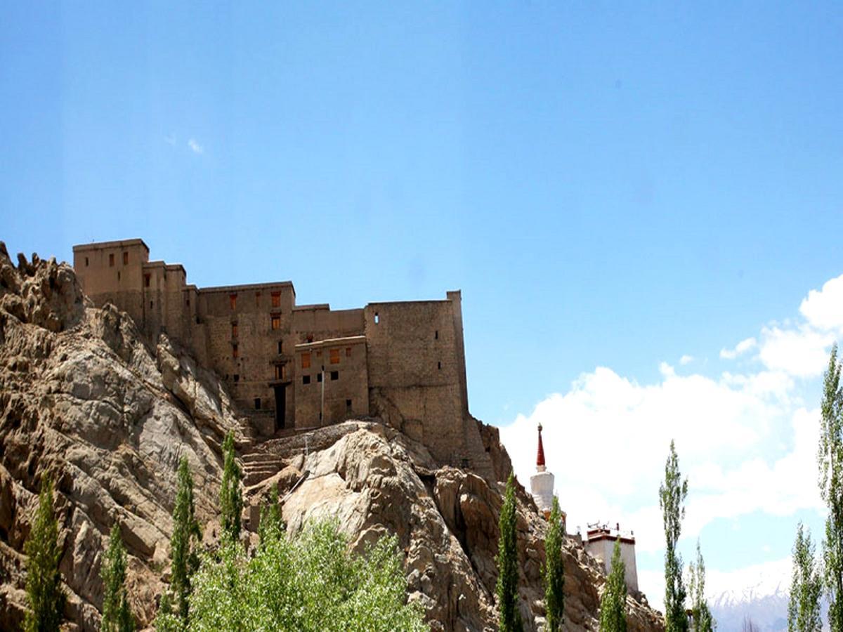 The Hotel Himalaya, 列城 外观 照片